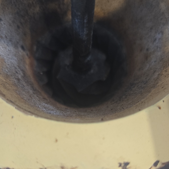 Vintage PB Manual Coffee‎ Grinder - Picture 8 of 8